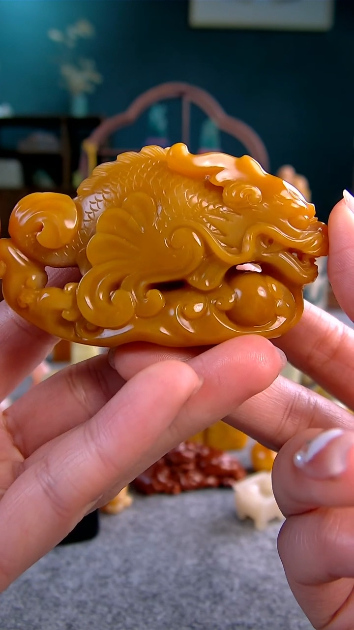 【闪购商品】老挝石北部黄鱼化龙手把件7.8*4.5*2.7