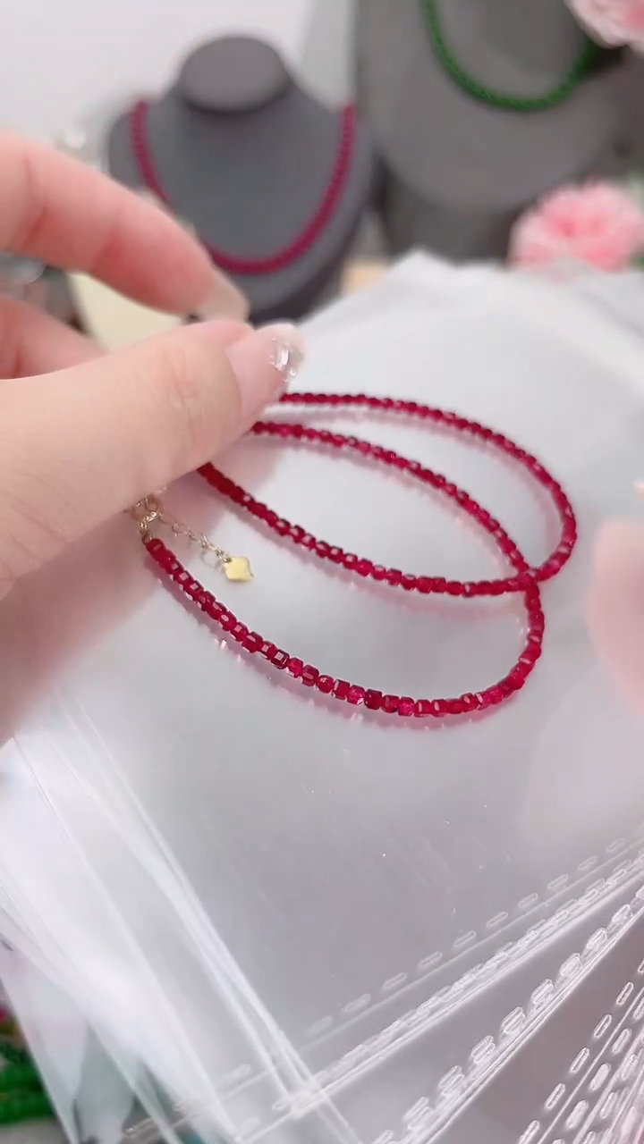 银S925镶嵌手链红宝石姨妈56