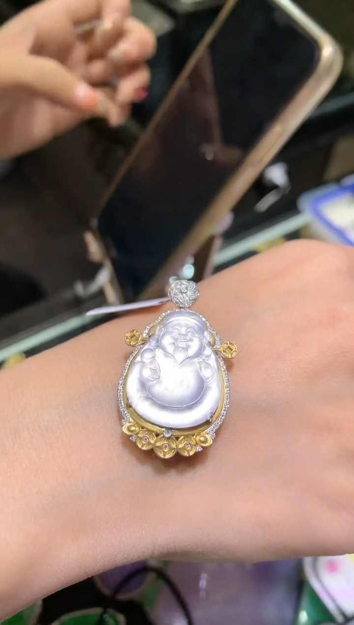 【闪购商品】翡翠吊坠(不含链)18K金镶嵌财神爷