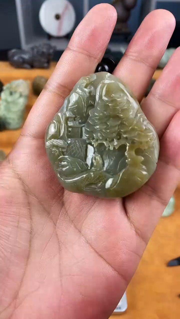 颈饰未镶嵌和田玉1