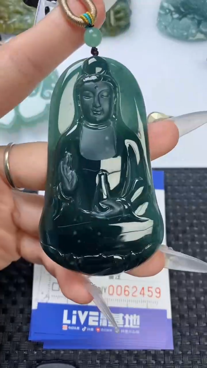 【闪购商品】翡翠颈饰未镶嵌11111111111111111