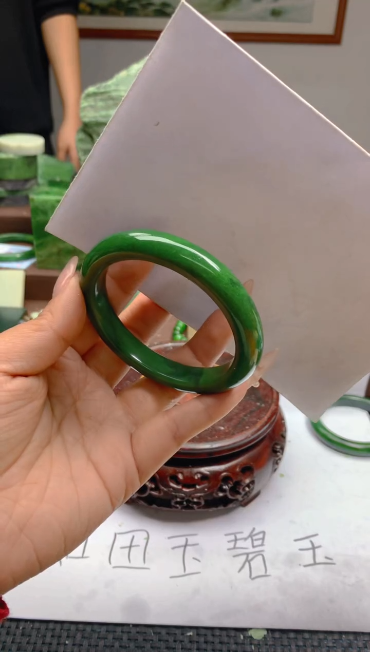 和田玉（碧玉）未镶嵌手镯59圈