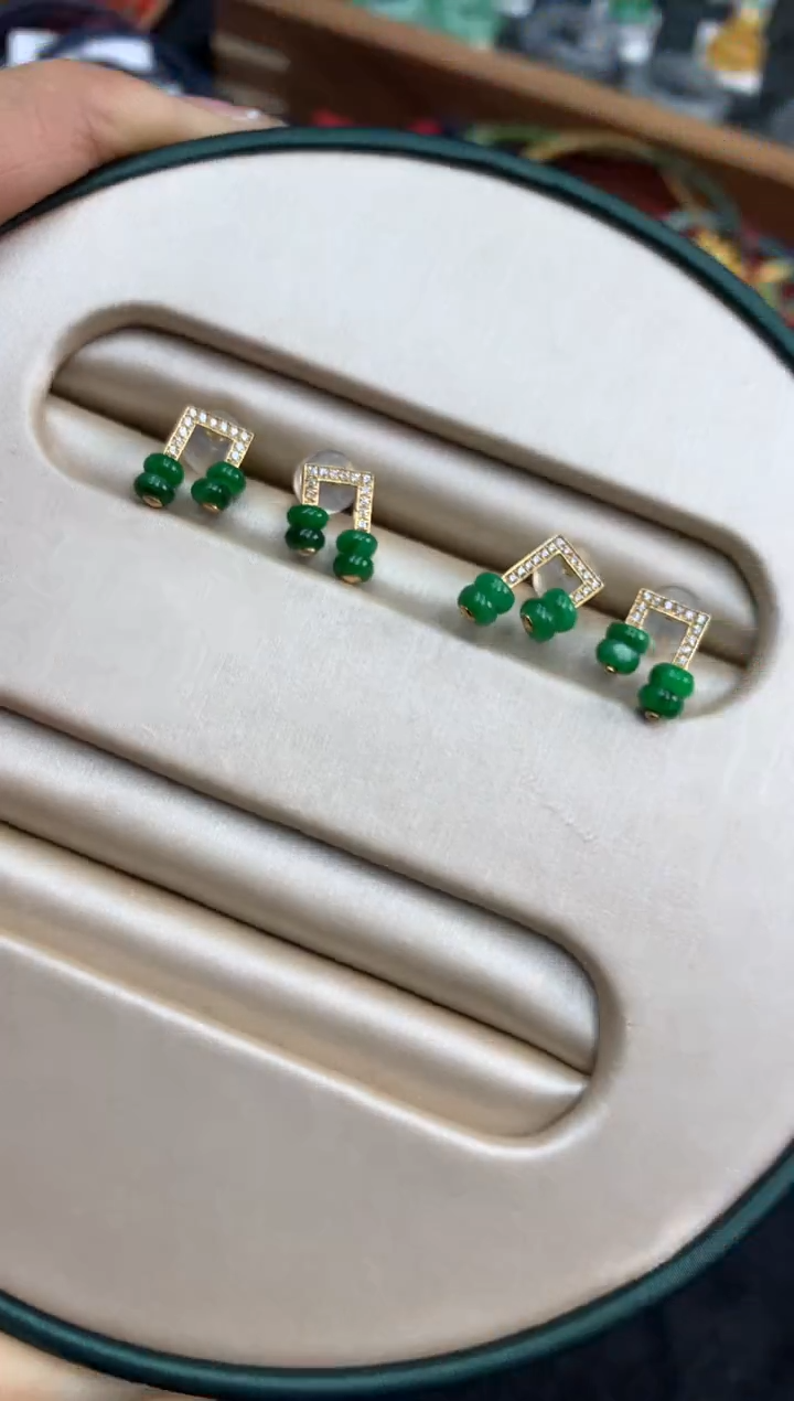 【闪购商品】翡翠耳饰18K金镶嵌耳钉 多样性发（1件）