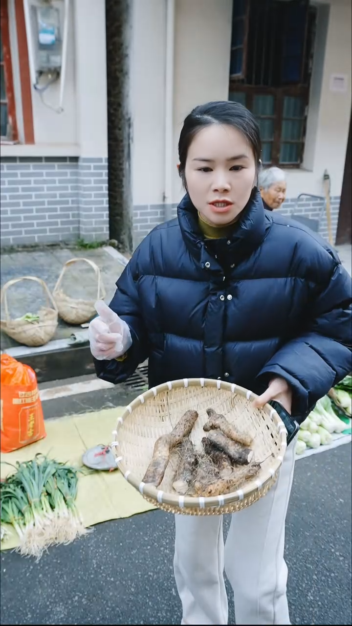 中国大陆带卖农家山药2.4斤