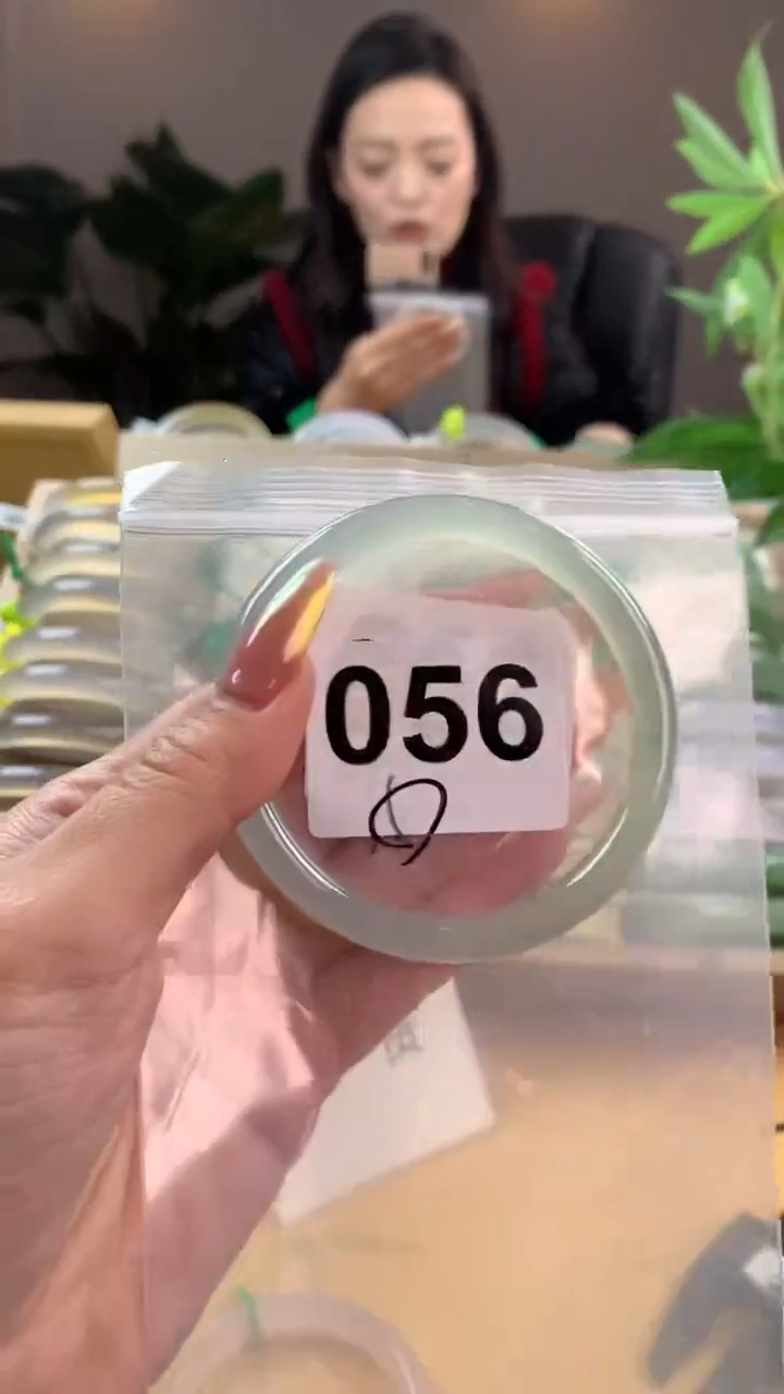 【闪购商品】玛瑙/玉髓手镯未镶嵌056