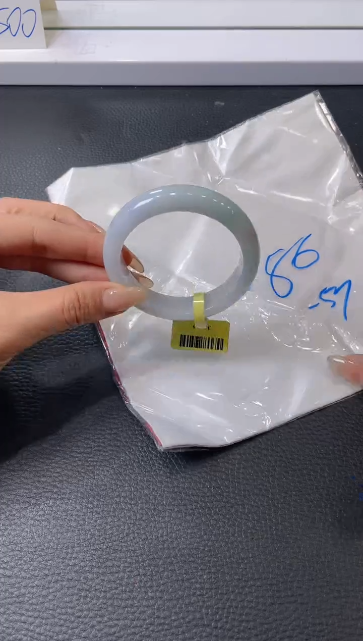 【闪购商品】翡翠手镯未镶嵌手镯