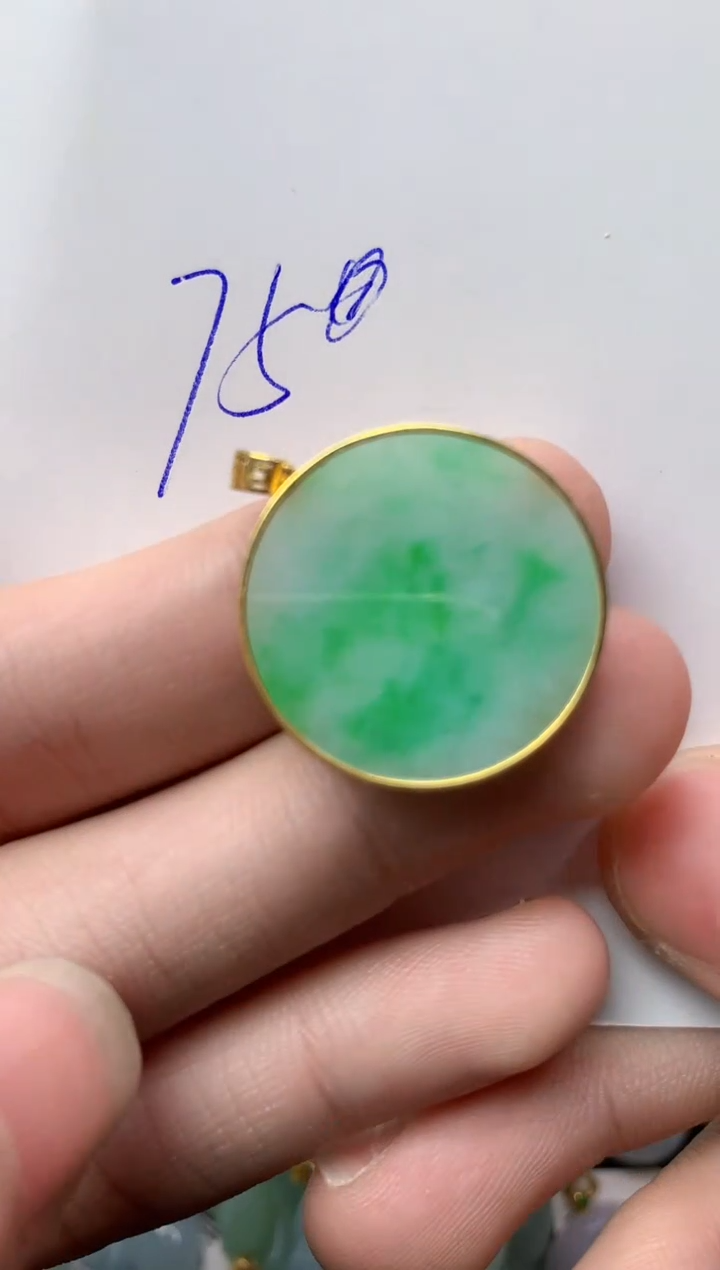 【闪购商品】翡翠颈饰18K金镶嵌19..........