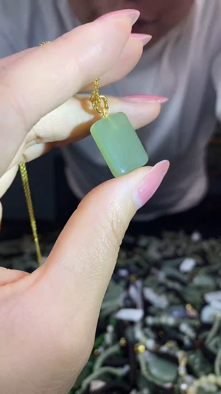 颈饰未镶嵌和田玉多样性发货，拍一发一