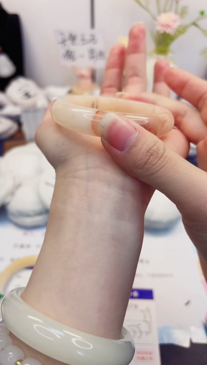 【闪购商品】石英质玉手镯未镶嵌379-财气镯-圈口55