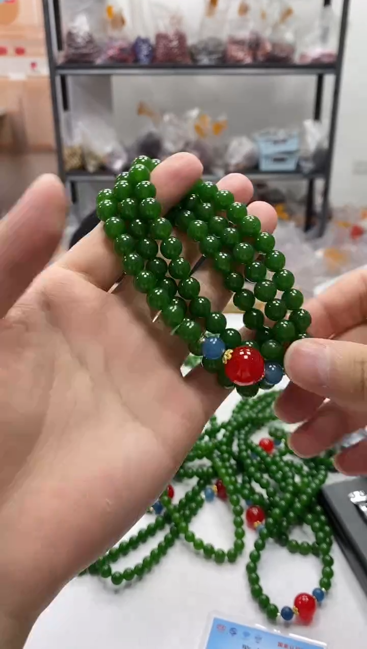 未镶嵌项链玛瑙/玉髓菠菜绿红玛瑙项链