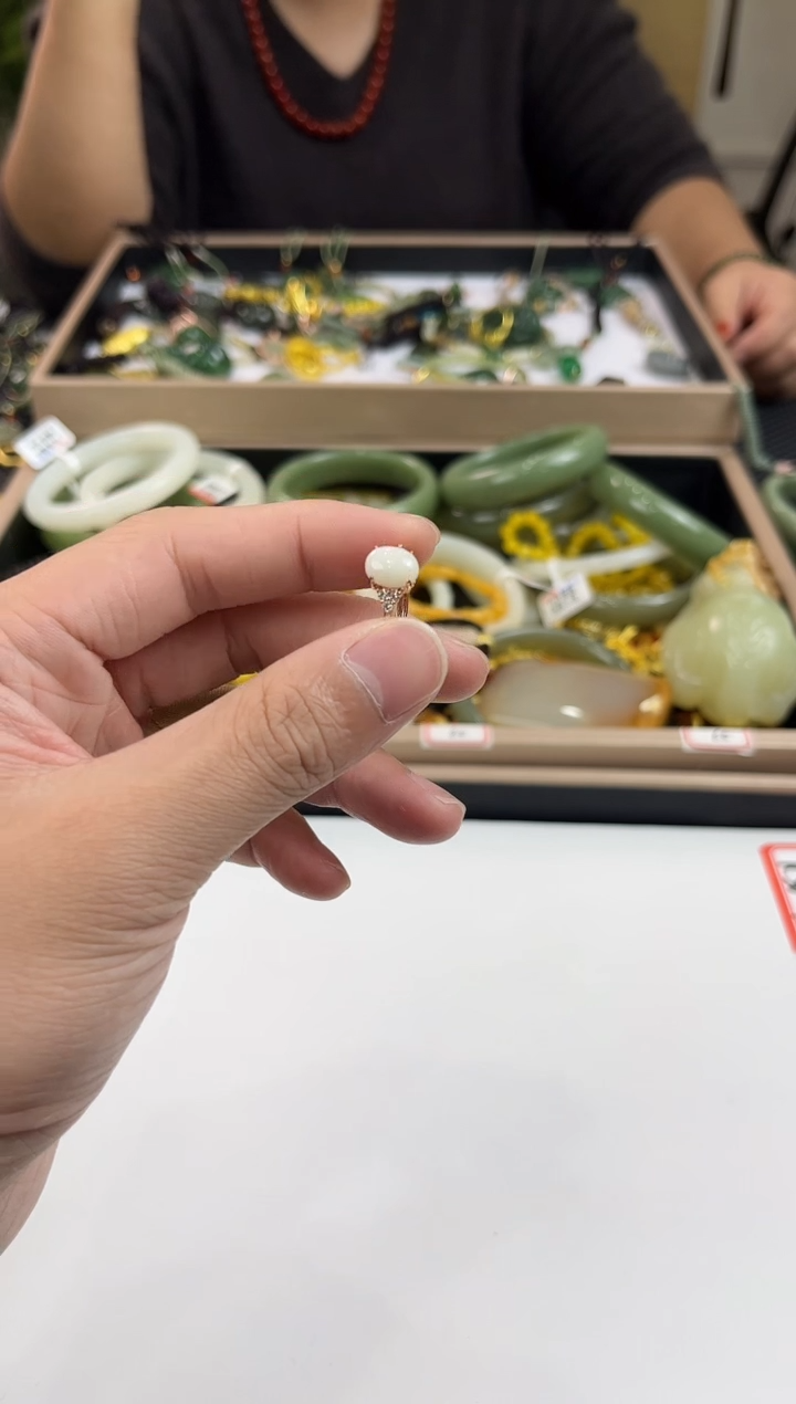 颈饰未镶嵌和田玉多样性拍一发一  1.19