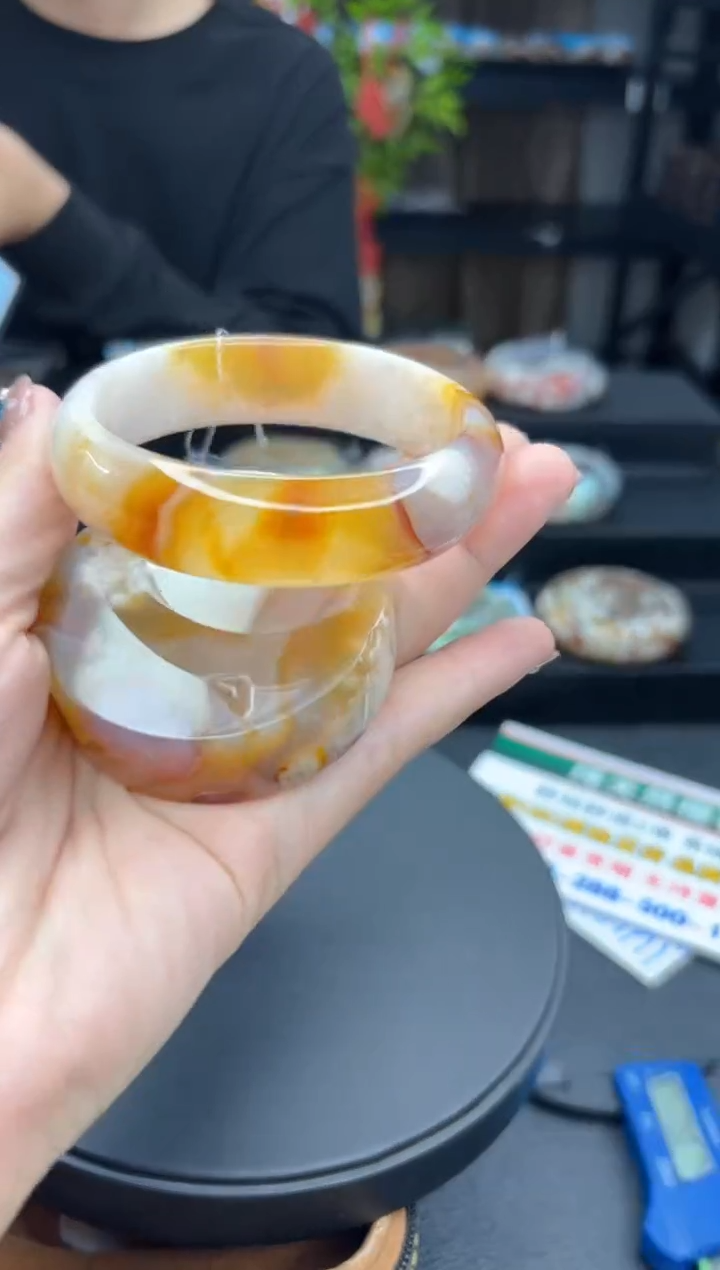 【闪购商品】石英质玉手镯未镶嵌745（59圈赠送镯心）