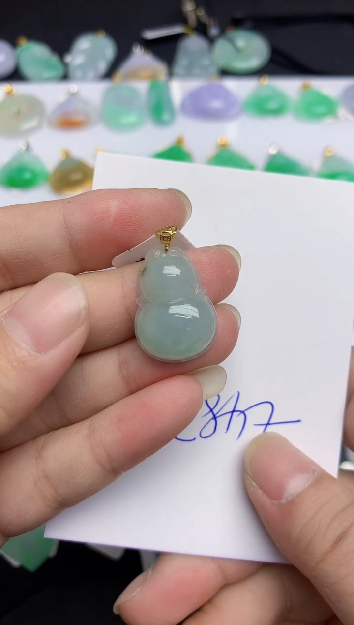 翡翠18K金镶嵌颈饰11111111