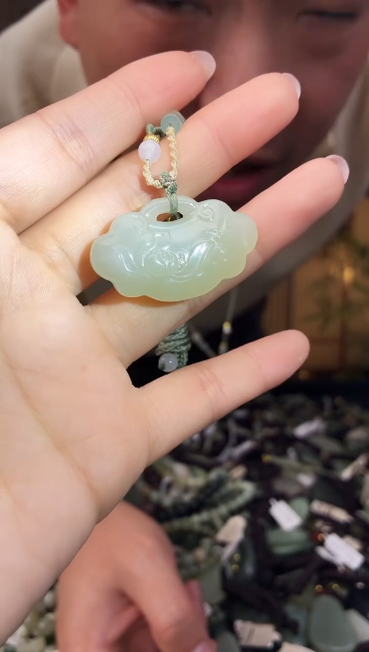 颈饰未镶嵌和田玉多样性发货，拍一发一