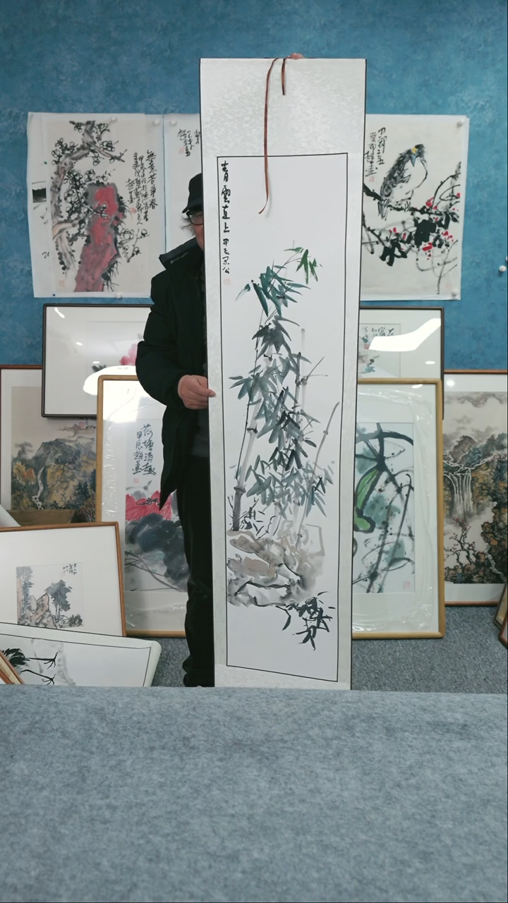 【闪购商品】国画四尺对开本土老师卷轴