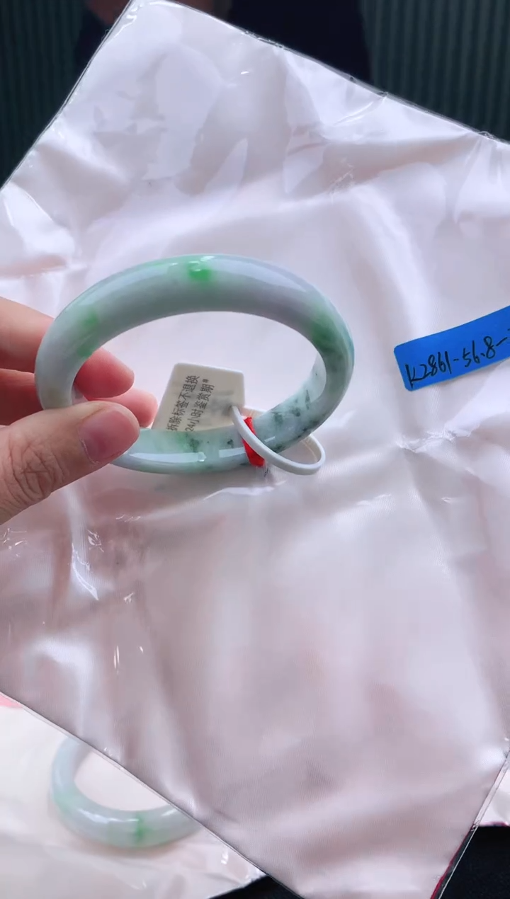 未镶嵌手镯翡翠56+