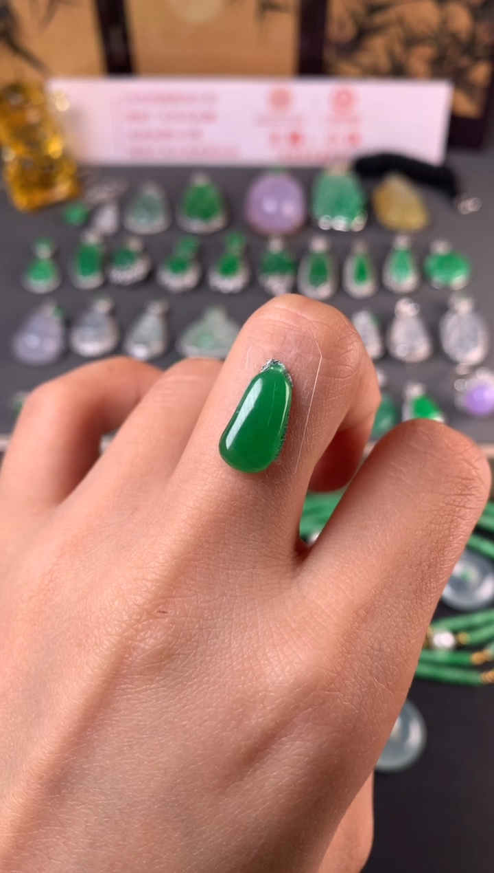 未镶嵌定制翡翠裸石（镶嵌定制）