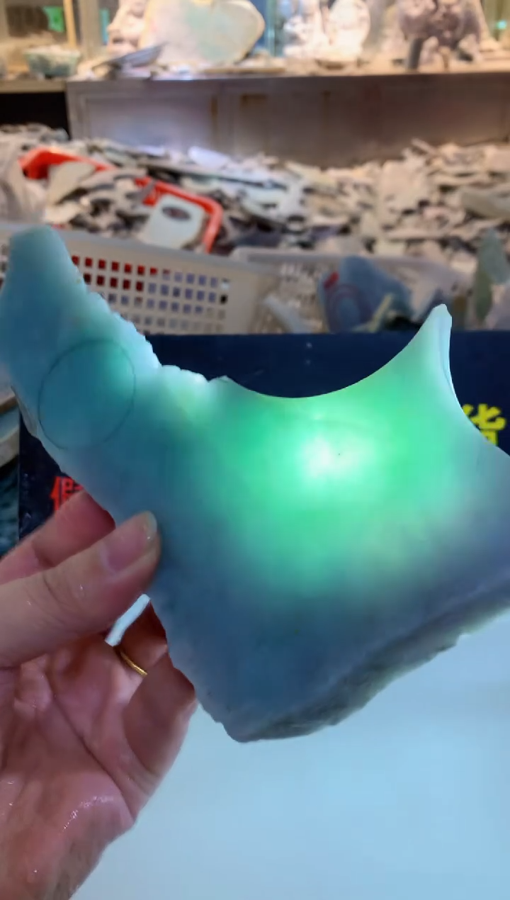 裸石翡翠0朱0翡翠珠宝330