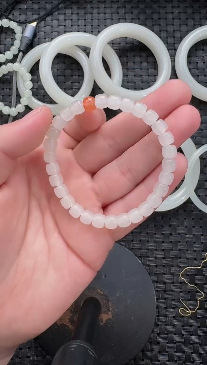 颈饰未镶嵌和田玉冰粉7*6