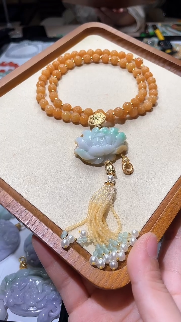 【闪购商品】翡翠颈饰未镶嵌吊坠