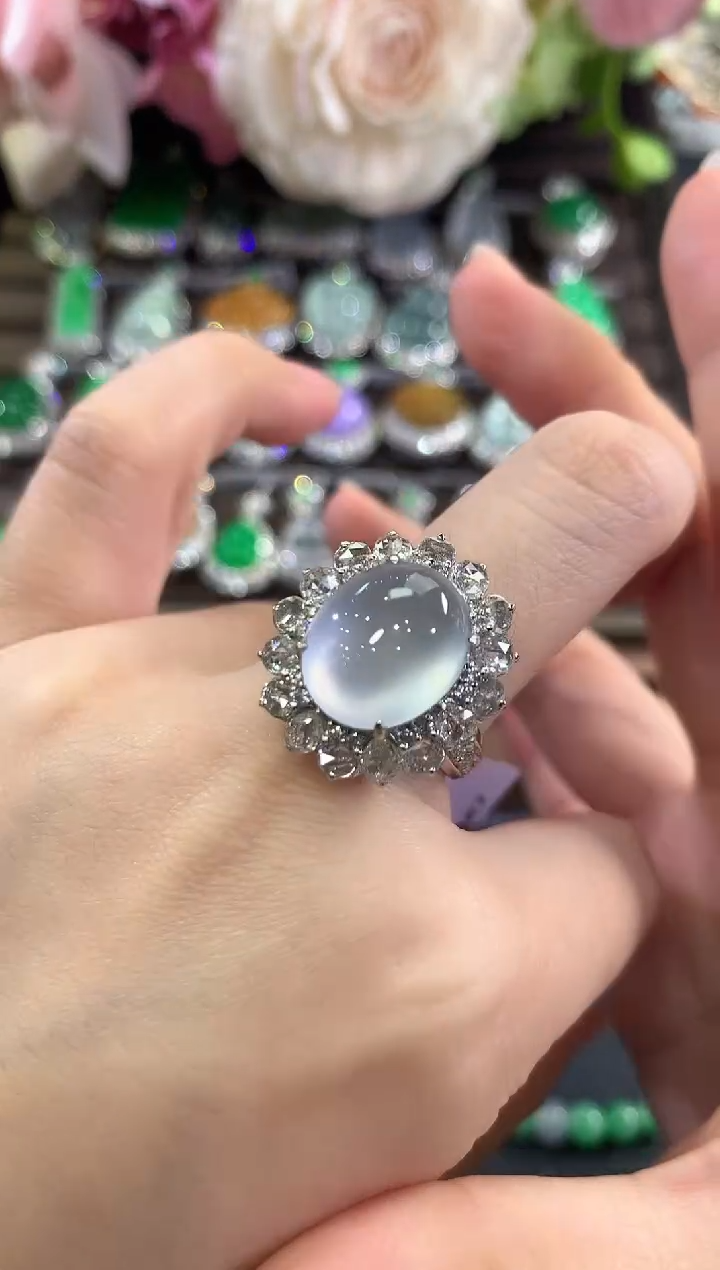 18K金镶嵌戒指翡翠d107  