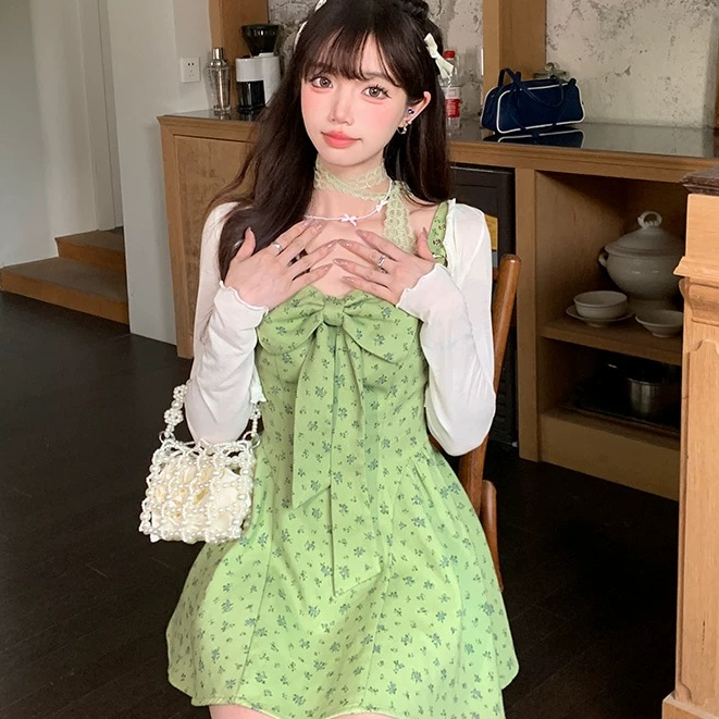 绿色印花吊带连衣裙女夏日蝴蝶结小短裙