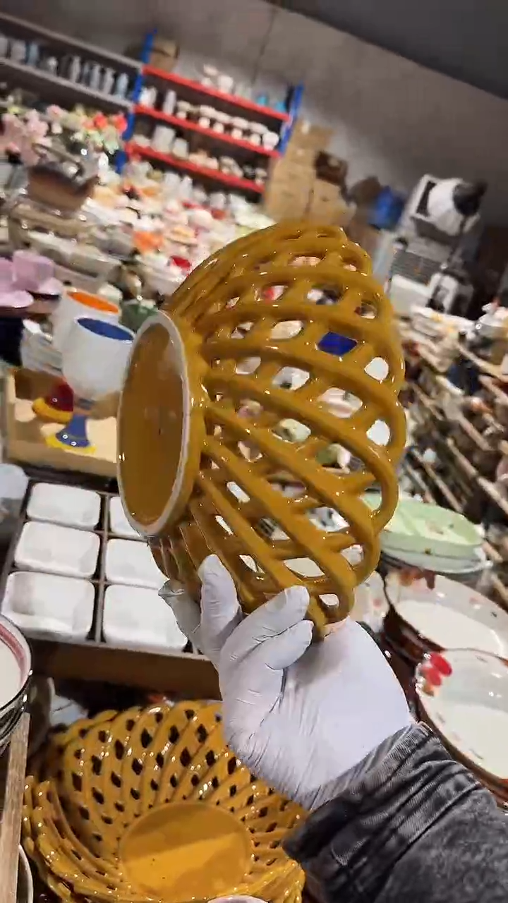 陶瓷10英寸镂空高脚碗微瑕 凑满20元包邮