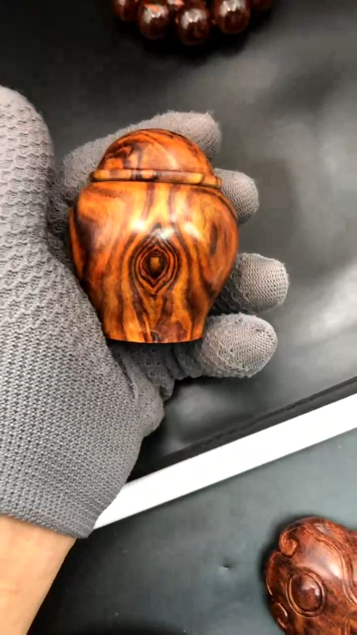 把件黄花梨/降香黄檀大*海黄野油中性料天眼纹品香罐把件