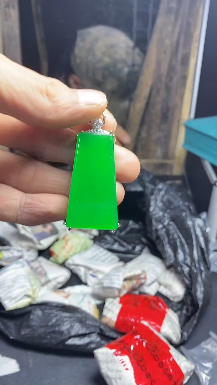 满色吊坠 所见即所得！