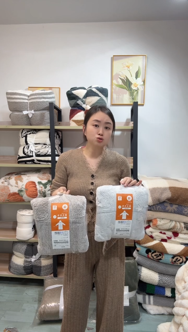 聚酯纤维阳离子睡袍颜色自己备注