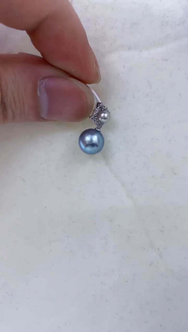 18K金镶嵌颈饰海水珍珠  