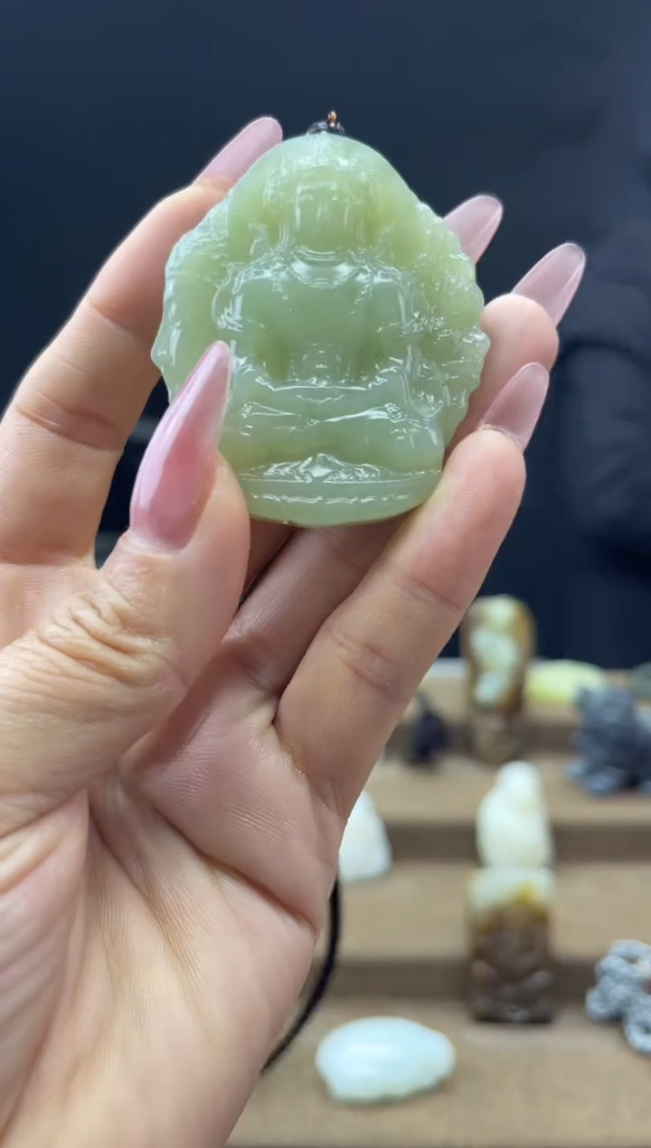 颈饰未镶嵌和田玉1