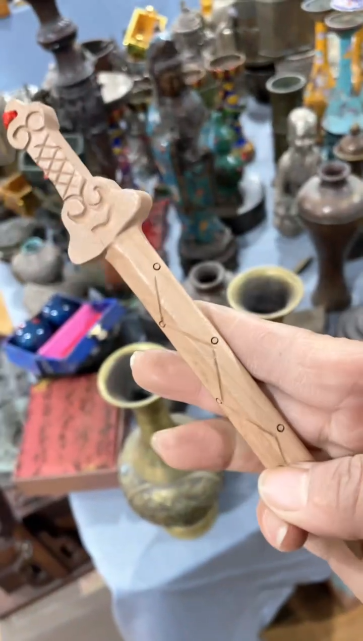 【闪购商品】摆件宫廷影视老旧工艺摆件