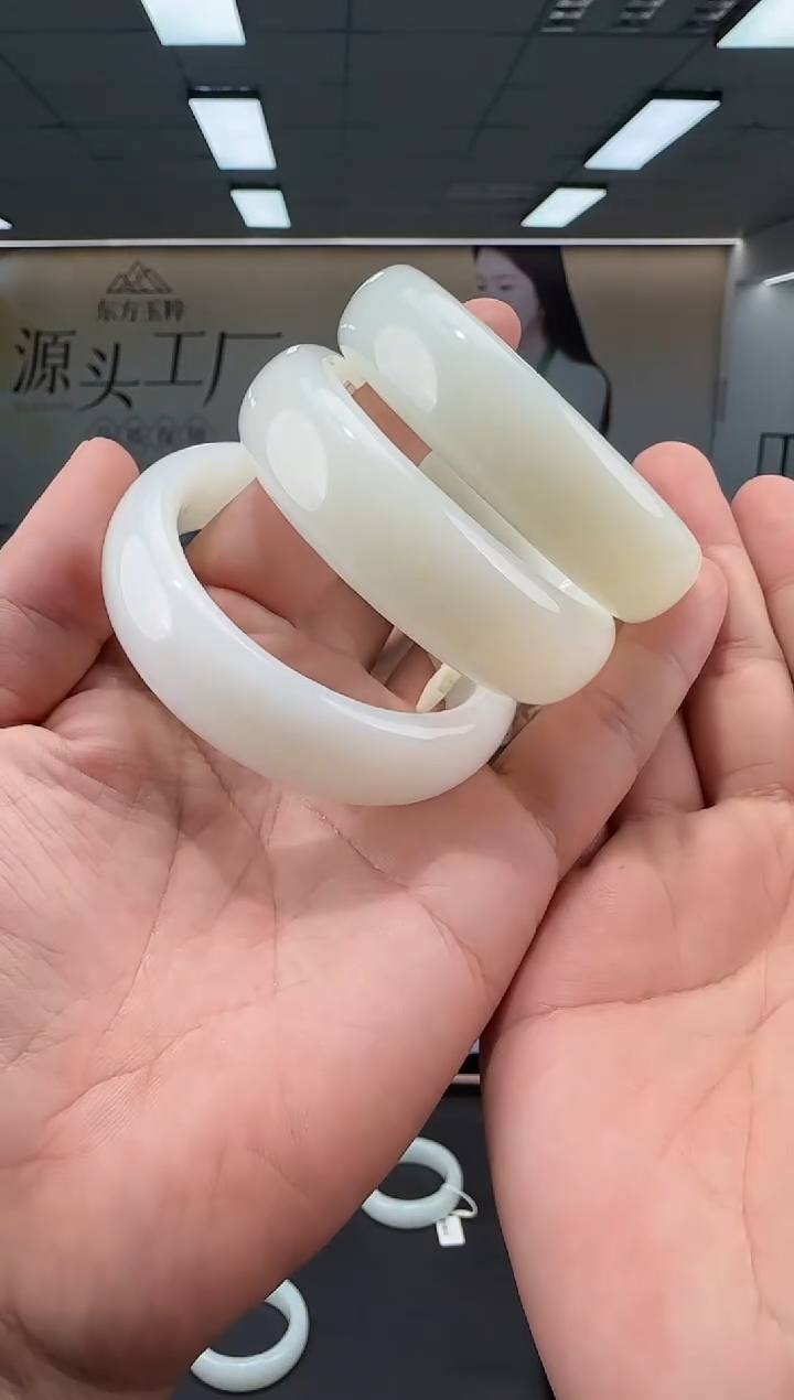 未镶嵌手镯和田玉多样性发货 拍一发一