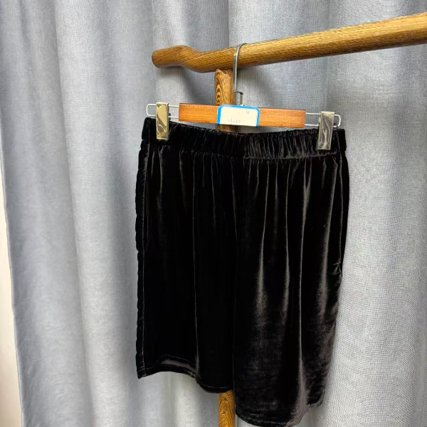 (瑕疵)秋季新款简约百搭宽松桑蚕丝直筒短裤女H030