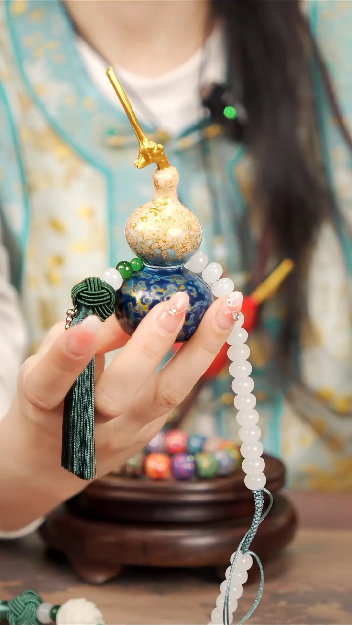 【闪购商品】73易林漂漆车挂手捻葫芦----168