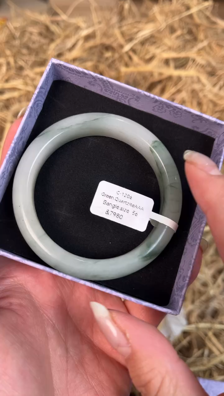 未镶嵌手镯石英质玉C-1206