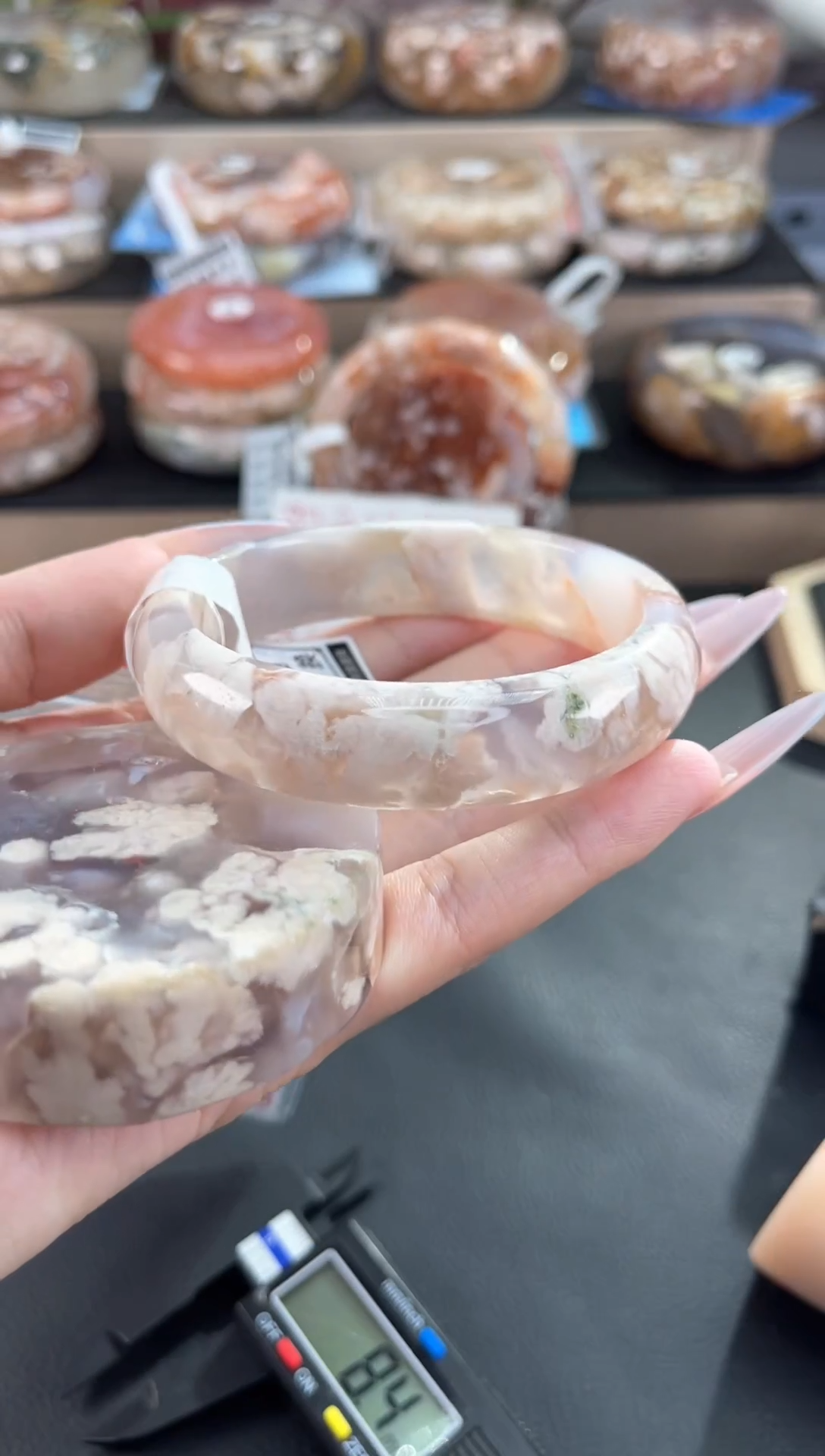 未镶嵌手镯石英质玉60