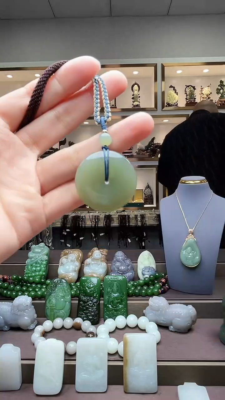 【闪购商品】和田玉颈饰未镶嵌苏