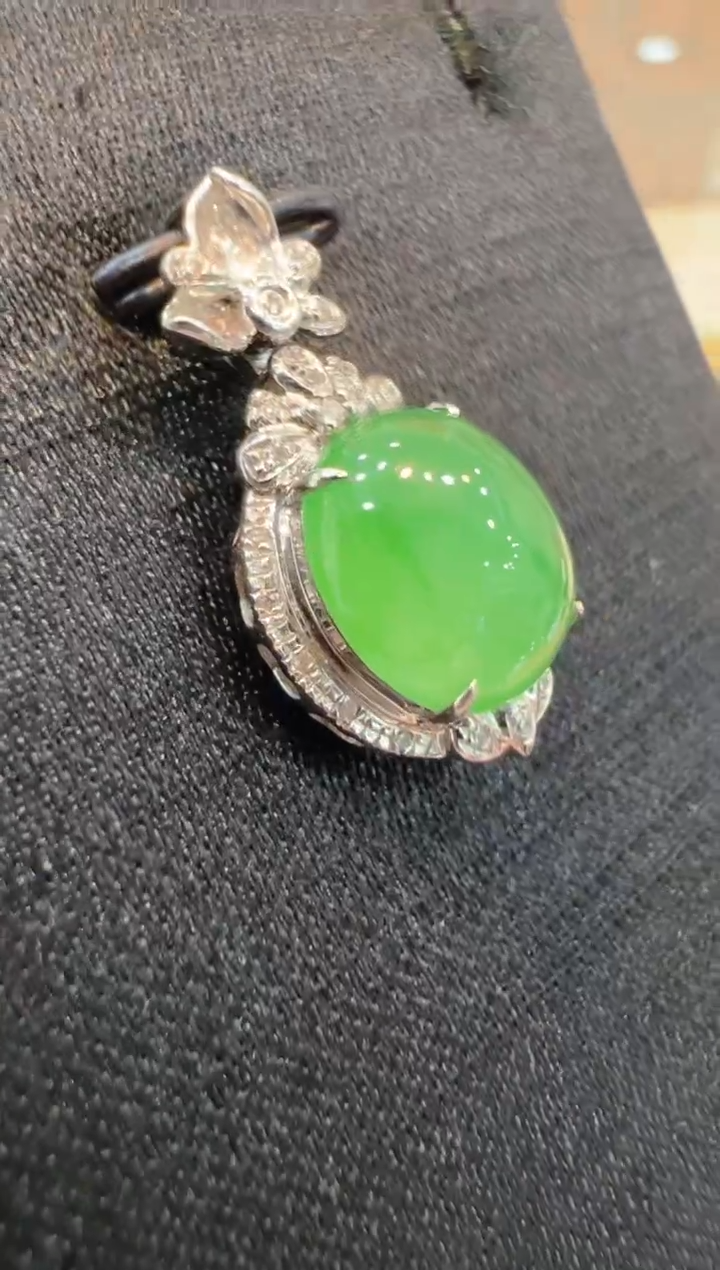 翡翠18K金镶嵌吊坠(不含链)多样性团购发一件