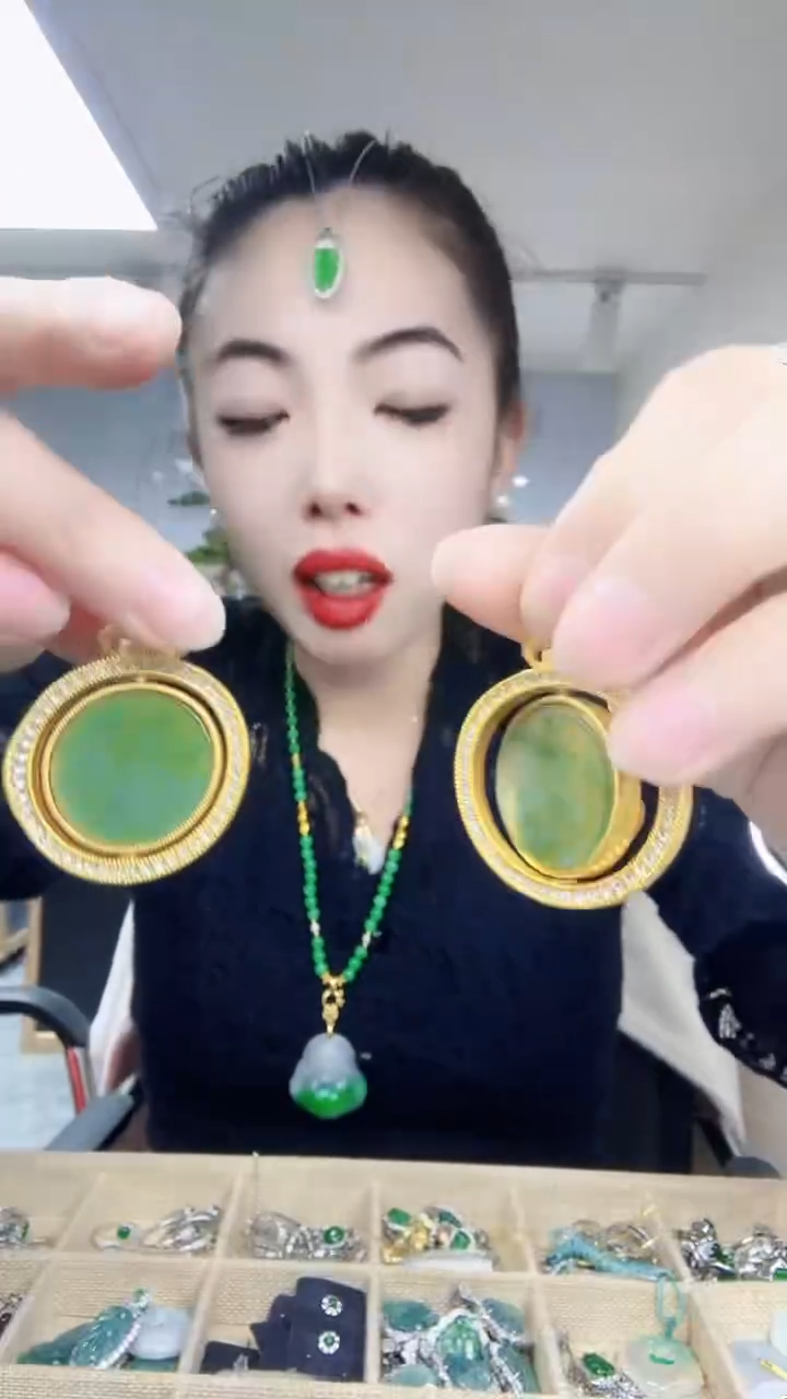 【闪购商品】翡翠颈饰未镶嵌无事牌圆牌佛公一个