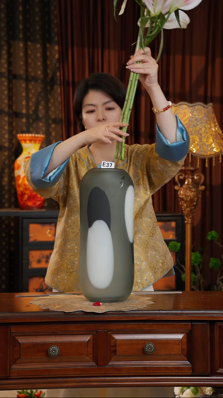 琉璃琉璃E37.。。。。。