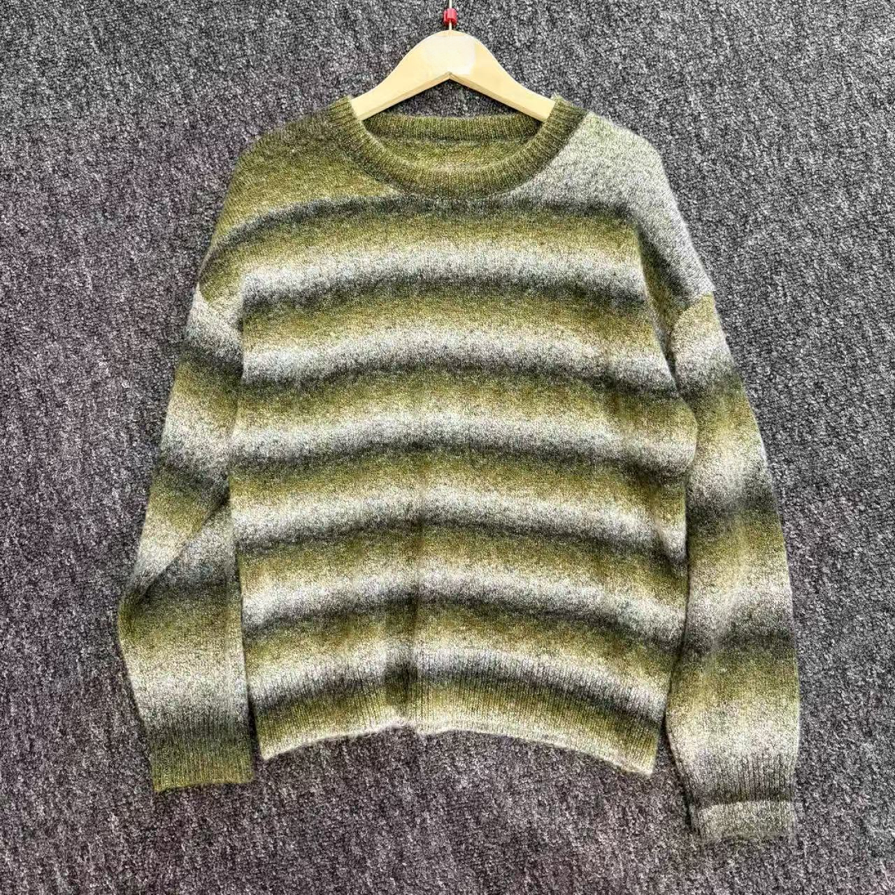 Y585【简一一专属】绿色时尚圆领渐变拼色针织衫