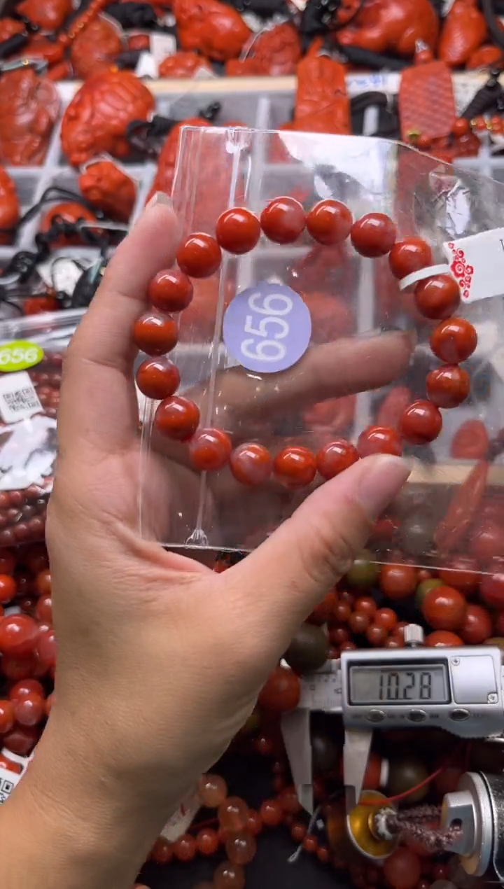 南红玛瑙未镶嵌珠宝奇石656-10+