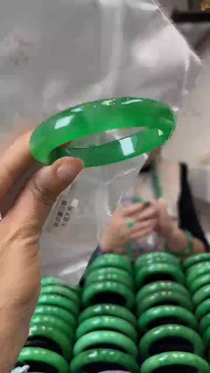 【闪购商品】砖雕a62 圈口60 独货手镯