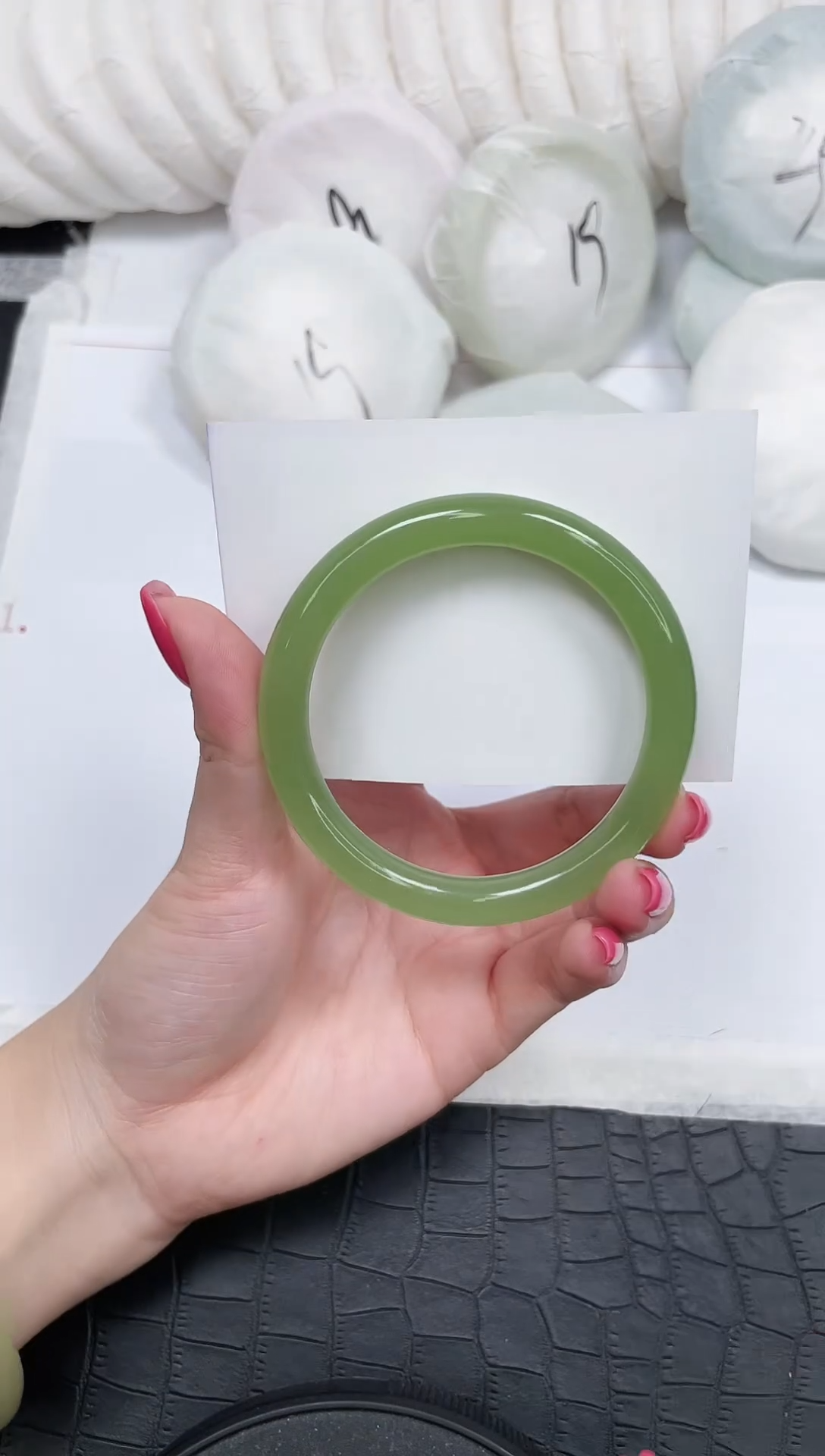 未镶嵌手镯石英质玉15-58