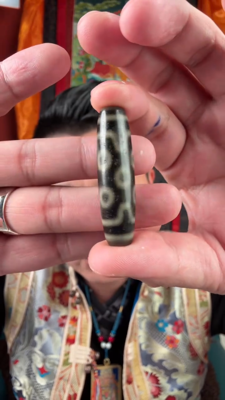 无非金属黑白七眼