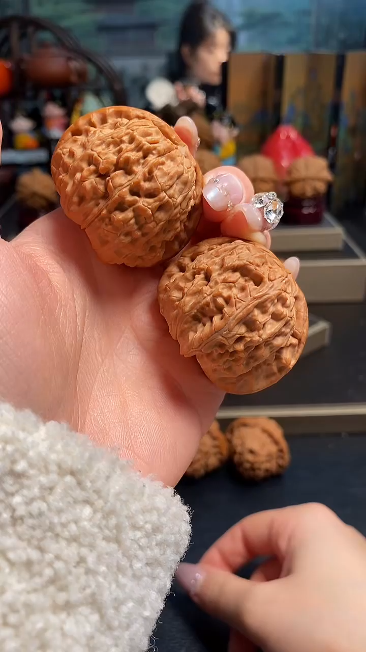 【闪购商品】文玩核桃吊坠K313白狮子44