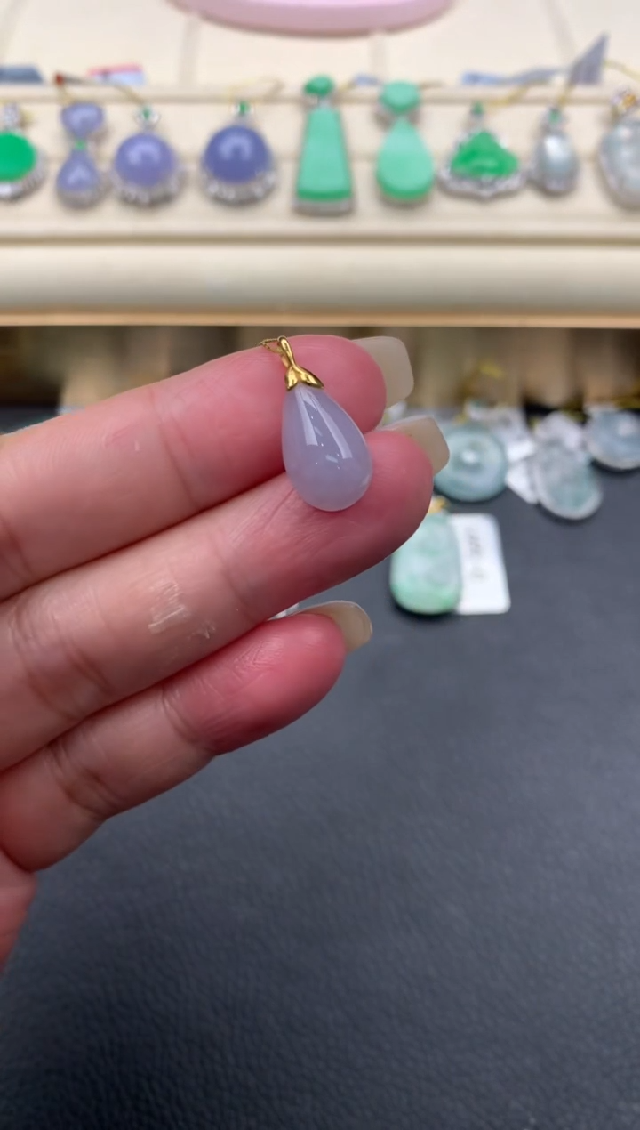 【闪购商品】翡翠颈饰18K金镶嵌W18      