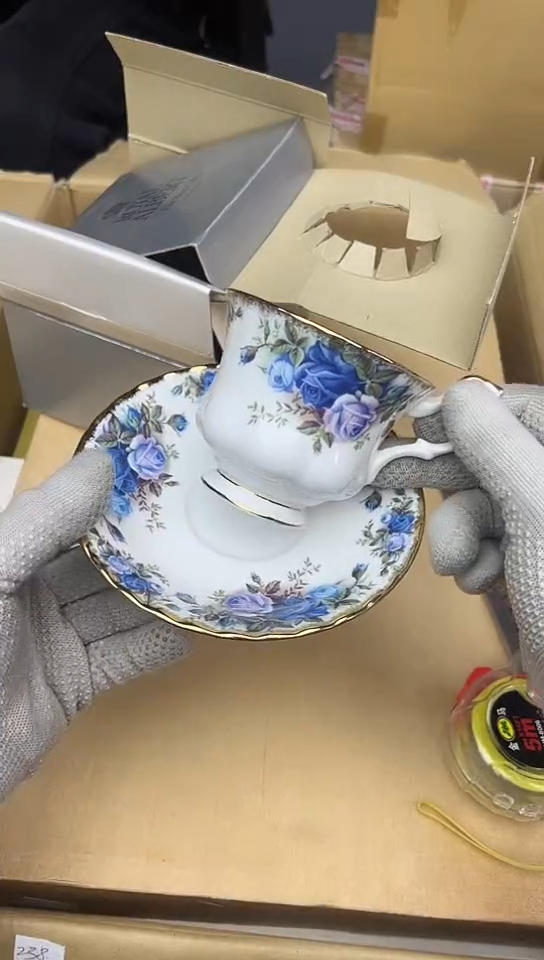 【闪购商品】中古回流瓷器好看，谨慎参拍